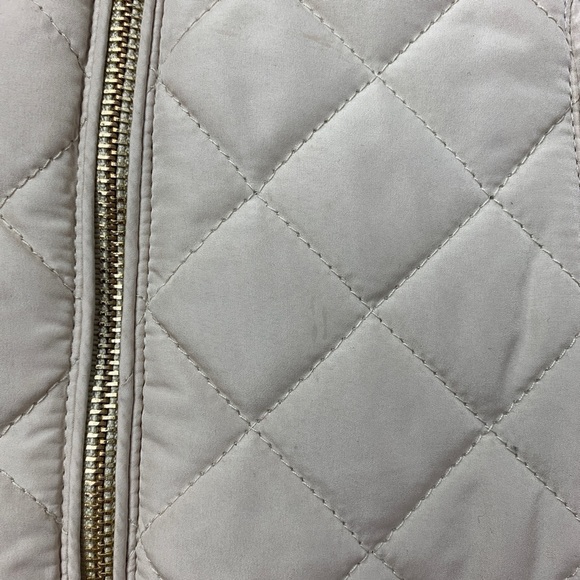 Francesca’s Cream Full Zip Quilted Puffer Vest - Picture 5 of 6